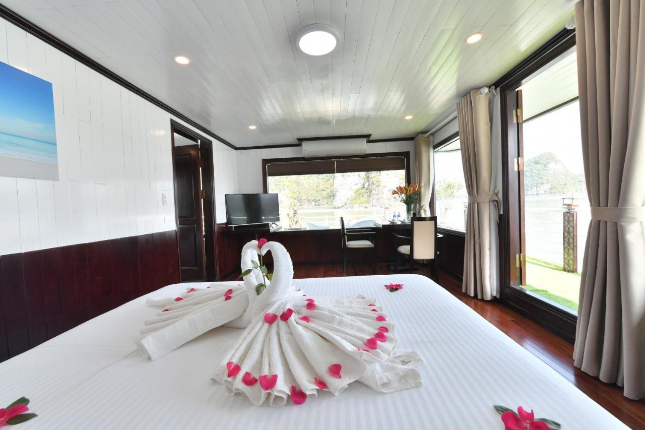 Halong Sapphire Cruise Hotel Nan Giang ภายนอก รูปภาพ