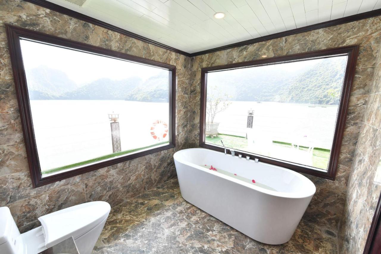 Halong Sapphire Cruise Hotel Nan Giang ภายนอก รูปภาพ