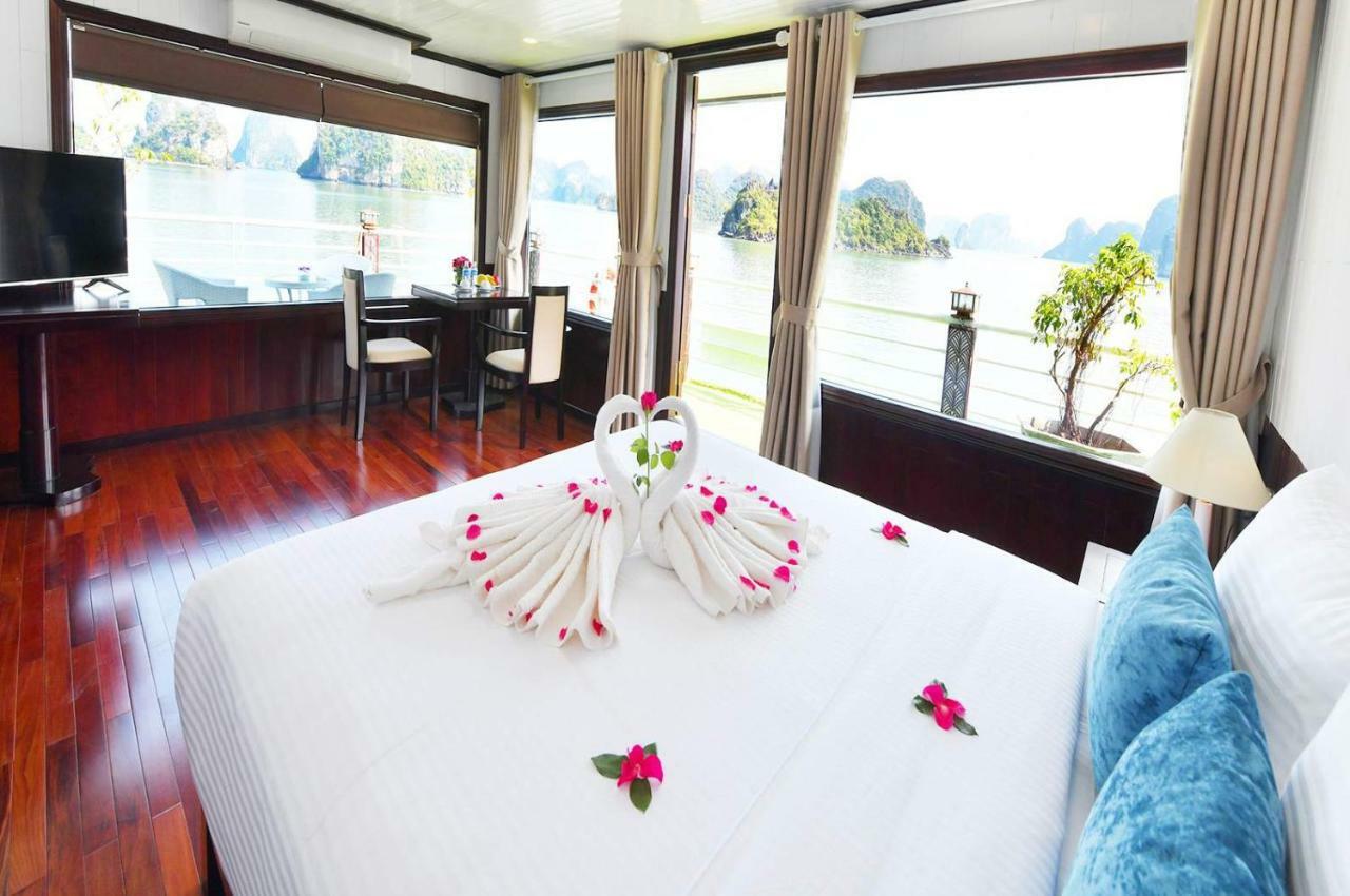 Halong Sapphire Cruise Hotel Nan Giang ภายนอก รูปภาพ